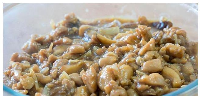 瑶柱|教你在家做荷叶糯米鸡，简单好做不繁琐，比炒菜省事，比粽子好吃