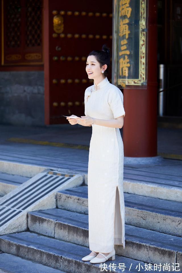 旗袍!又一新疆美女火了,被誉为“从敦煌壁画中走出来的女子”,惊艳