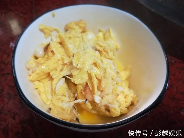 春季的晚餐，我家隔三差五就吃它，补充维C还下火，孩子超爱吃