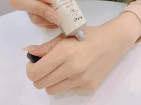 被问 300 遍的小众香水，其实是 20 多块钱的护手霜？