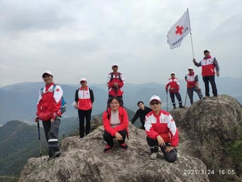 杜鹃花、油菜花、小野花漫山遍野……清明小长假，缙云驴友喊大家去踏青赏春