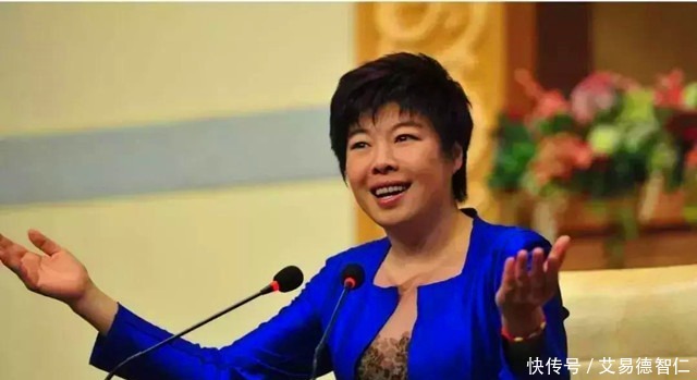 聚焦于丹的家庭背景,于丹在跌落神坛后,生活究竟怎样?