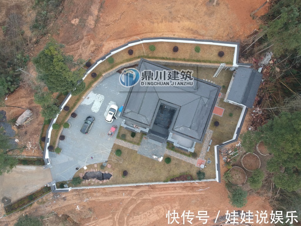 砖混|他花70万在乡下建四合院,庭院曲径幽深,堪比王府豪宅!