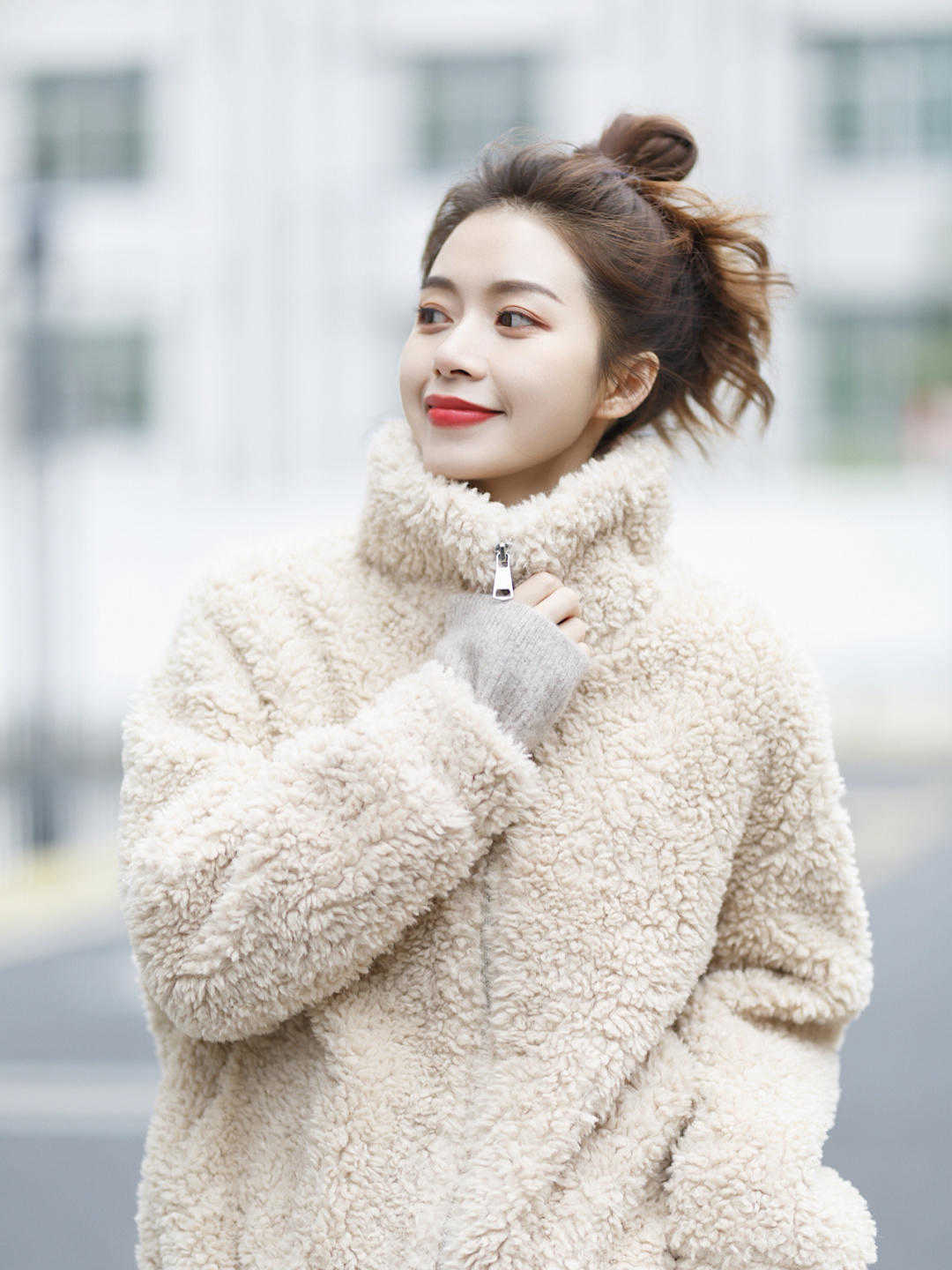 大衣 今年有种火叫杏色穿搭,气质好看又显白,可以尝试一下