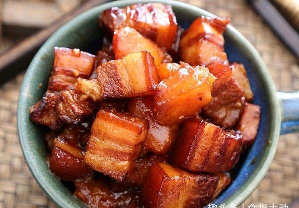 回味无穷的几道除夕年夜饭,香辣酸甜咸,全家人吃得其乐融融!