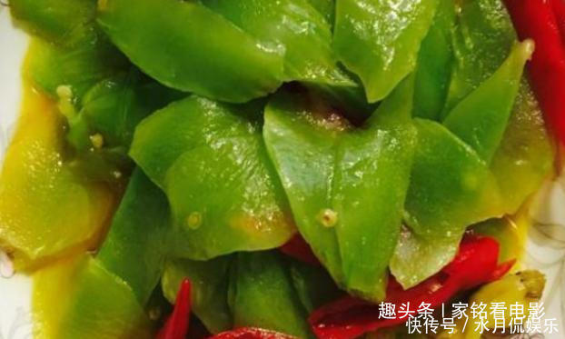 精选|精选美食胡萝卜丝拌腐竹、蜜汁鸡腿、木耳炒芹菜、椒香炒笋做法