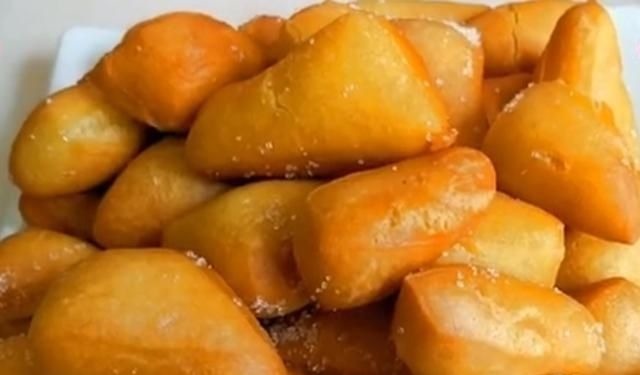 1碗面粉,2个鸡蛋,不蒸不煮,5分钟做一个大锅,比面包香