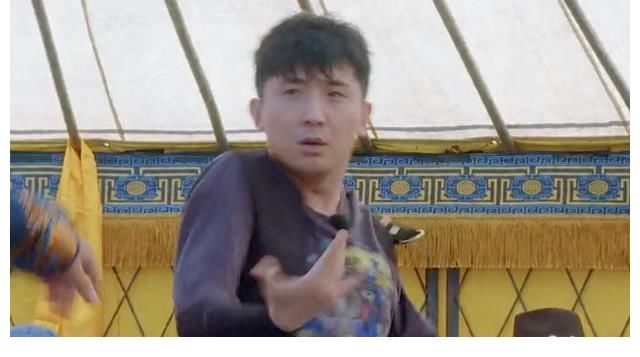 阎鹤祥|德云男团学跳蒙古舞，阎鹤祥摔倒在地，尚九熙的舞姿惊艳全场