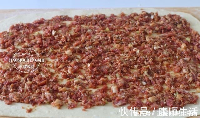 肉馅儿|千层肉饼的这个做法，吃着更方便，配粥吃，特满足，技巧全教你