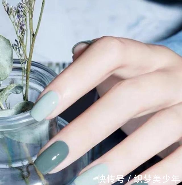 优雅|简约优雅的时尚美甲