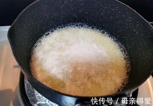 柠檬汁|空心泡芙，填入芒果冰淇淋，果酸成了甜蜜的幸福桥梁