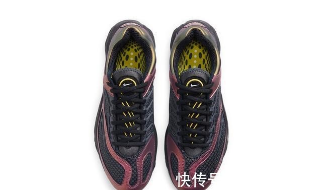 swoosh 耐克20年前「最强跑鞋」回归!现在看依然科幻!