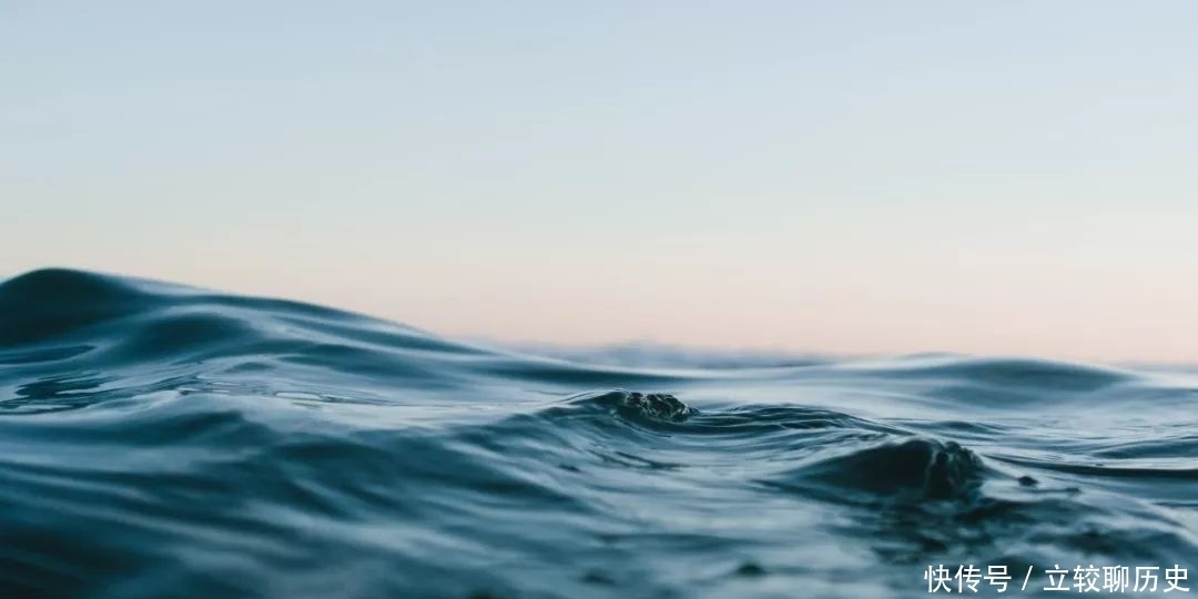 一滴水能承担多少东西?如果达到一定极限,水滴会爆炸吗?