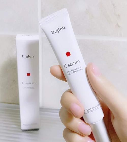 “刷酸”产品千千万，我最爱的还是这3款，真的养出了“牛奶肌”