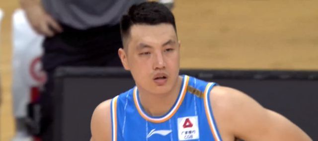 得分|怒了！易建联两次怒吼张皓嘉，广东进攻哑火半场仅得33分