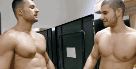 蜜桃girl|99年绝美身材蜜桃girl，她说越矮的人越容易练出来！惊