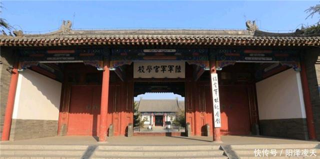 同学|蒋介石的同学,后弃武从文成大书法家,享年96岁