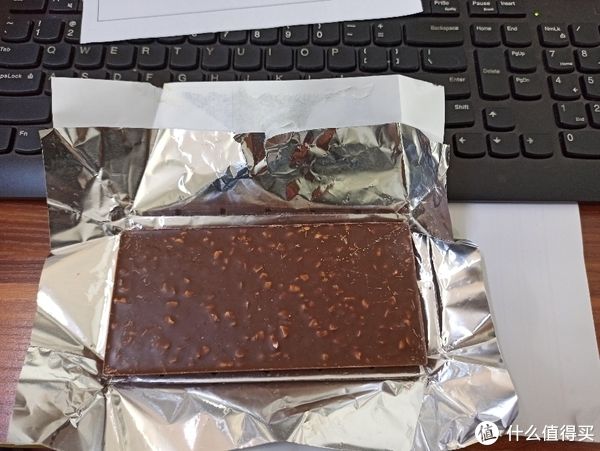 好吃的 篇二十七：来自俄罗斯的巧克力，爱莲巧榛子香草味牛奶巧克力试尝。