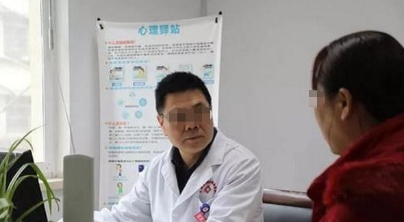 半个月|孩子出生半个月不睁眼,医生得知后笑着解释,宝妈一听就放心了