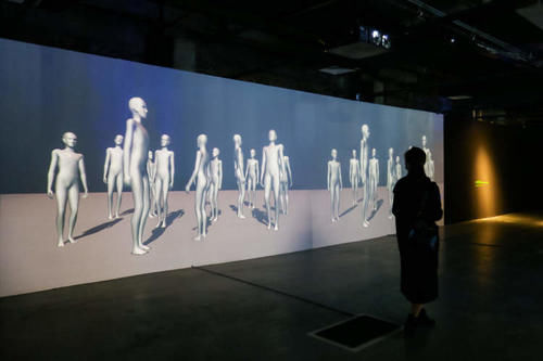  当代艺术|明当代美术馆年度大展，要提醒自己别赖在展厅里不出来