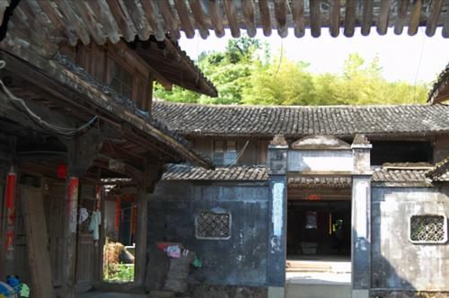 里昂|探村温州文成｜龙川古村，水绕一村文雅，山屏四面秀丽
