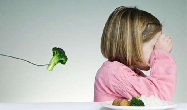 调味品|孩子吃盐别太晚,晚于这个时间不利于孩子发育,家长要多注意了