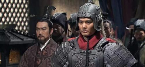 秦国|战神白起对秦国的功劳太大,秦襄王为何不重用他,反而杀了他?