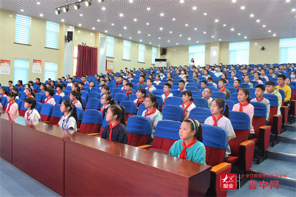 博山一中|博山一中举行初一新生入学礼活动