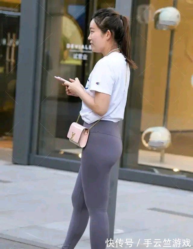 鲨鱼裤 错过了瑜伽裤就不要再错过鲨鱼裤了,穿在身上的时尚感让人喜欢!