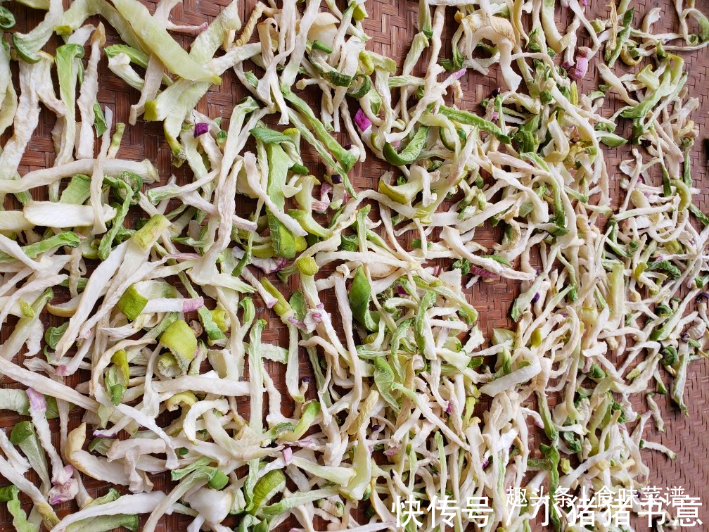 趁着阳光充足，此9种蔬菜可以多晒一些，留着冬天吃，炖肉特别香