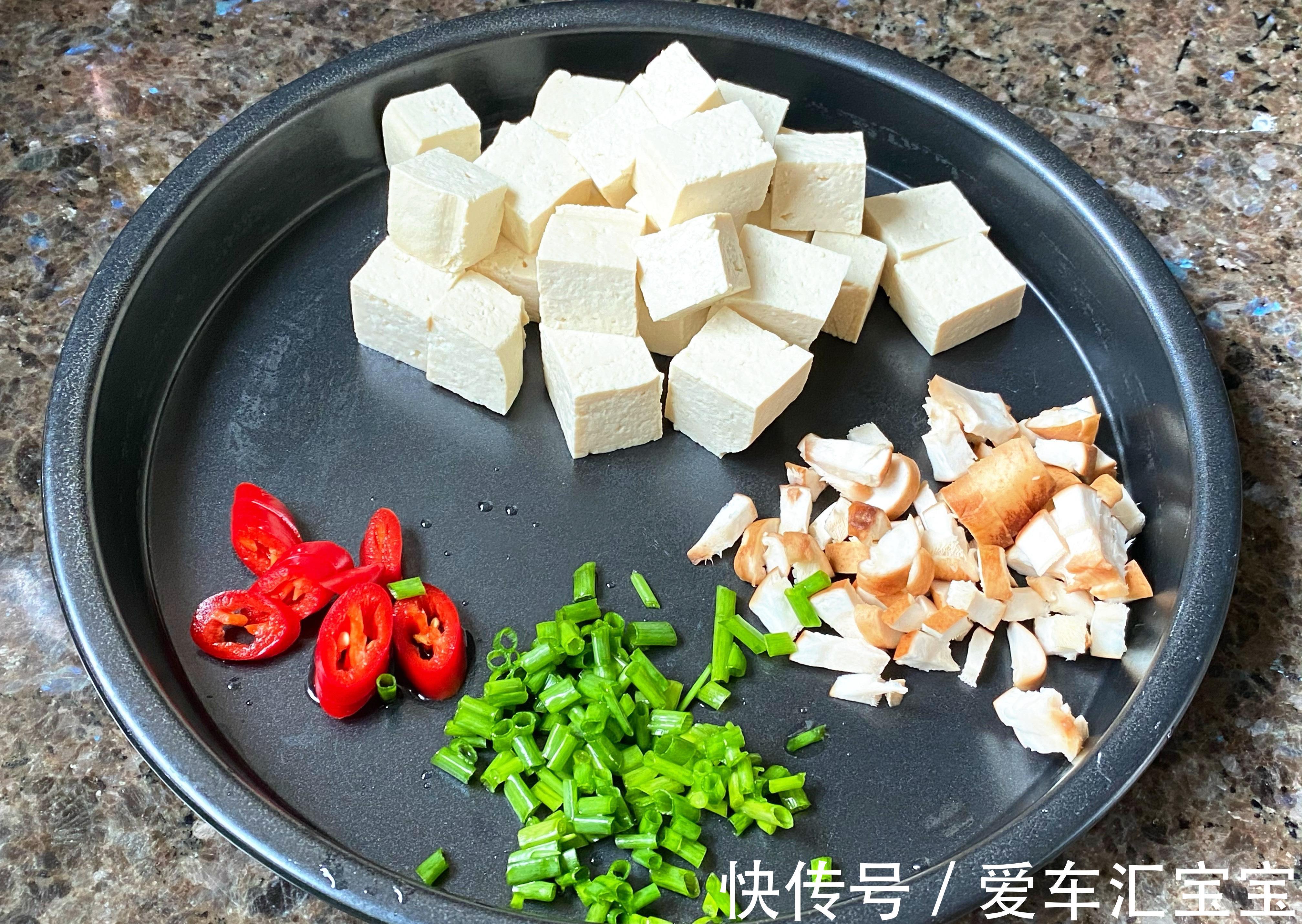 烧肉|入秋后干燥，我家常吃此菜，2块钱就能做一盘，营养易消化