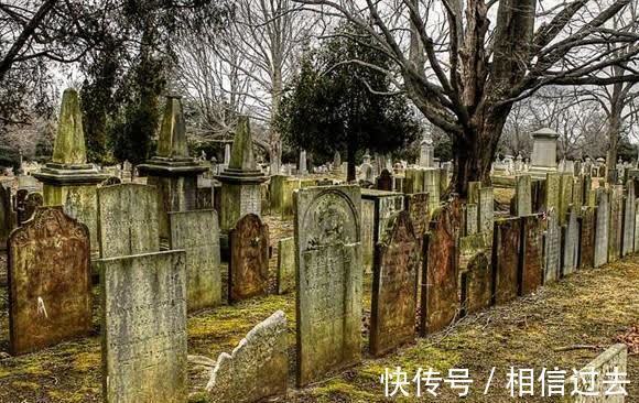 郭璞&俗语:坟边长竹须迁坟,坟前两物成富人,“两物”是啥?有点道理