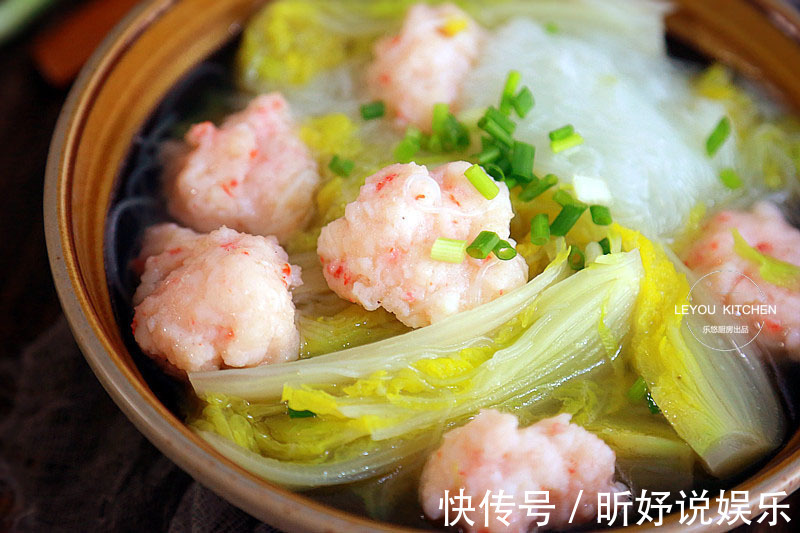 用水煮的一道菜,一滴油没放,鲜美又清爽,连汤都不想剩下