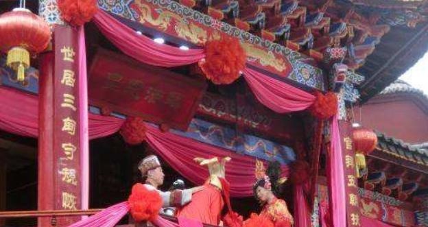 上联#大臣出上联招女婿,无一人对出,结果这个乞丐对出,娶走两媳妇!