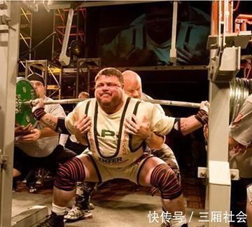 护膝|62岁的她坚持健身35年,肌肉仍饱满,如今的身体状态让人羡慕