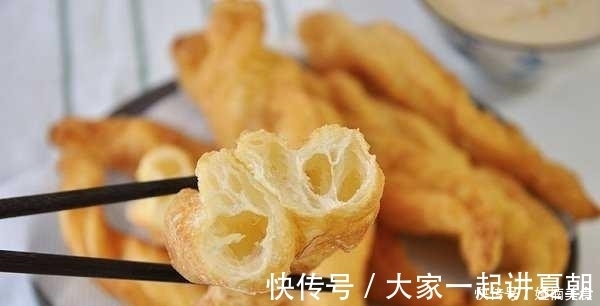 炸油条不用发面，放一天都不皮，孩子都吃不够，赶紧收藏吧！