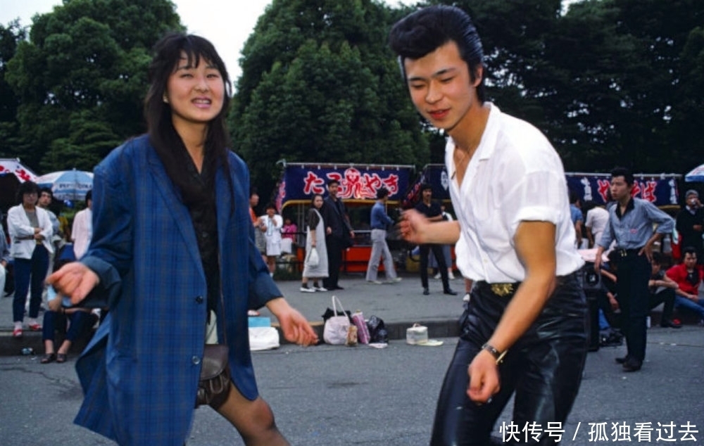 老年|【绝版老照片】1985年日本东京新宿,相当繁华,城市猎人的取景地!