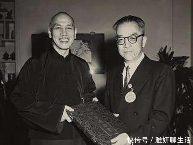 胡适借出的钱,从来不盼望收回,因为他借出的钱永远有利息在人间