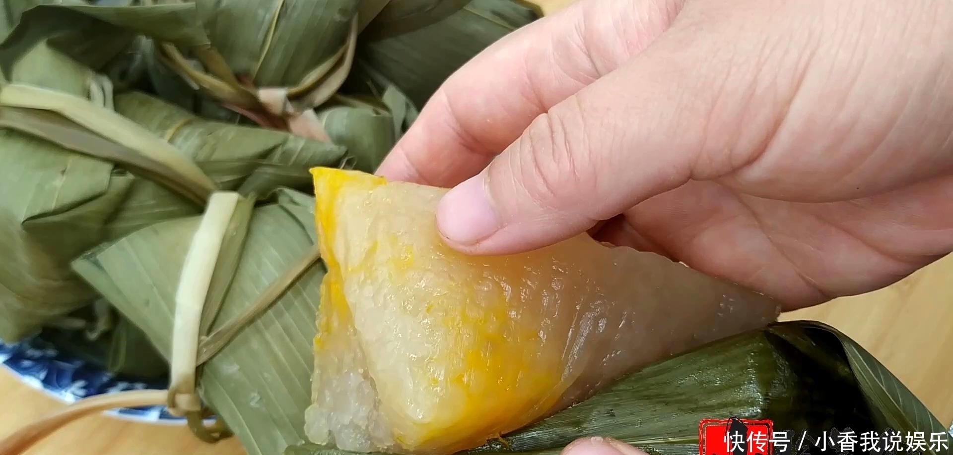 端午节粽子换个新吃法,教你包水晶粽子,晶莹剔透,好看又好吃
