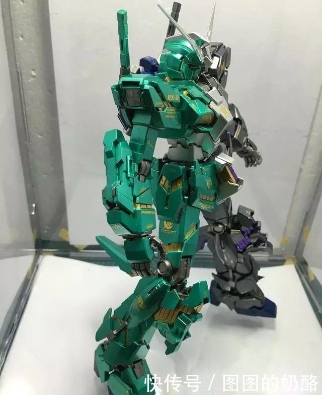 模型|假面骑士W配色,独角兽高达模型