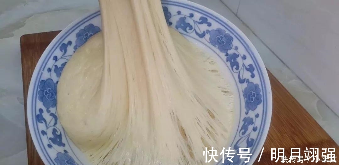 面粉还能这样做,不用一滴水,比面包火烧都好吃,老婆3个不够吃