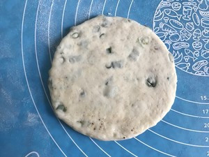 这种三角饼卖的都很贵，教您在家做，外酥里软，咬一口酥掉渣