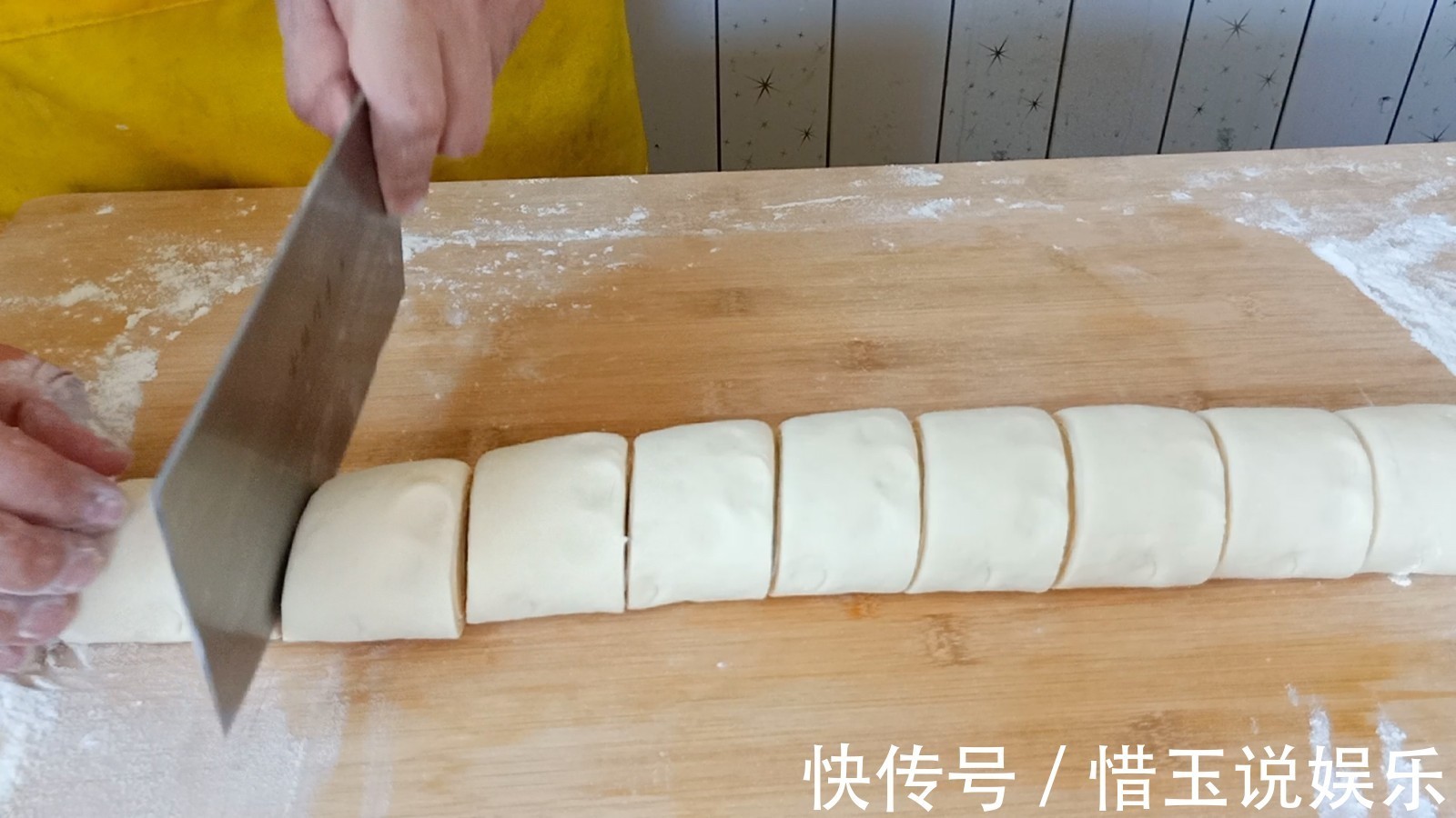 馒头不再出去买了，铁蛋儿教你简单做法，个个蓬松宣软又好吃