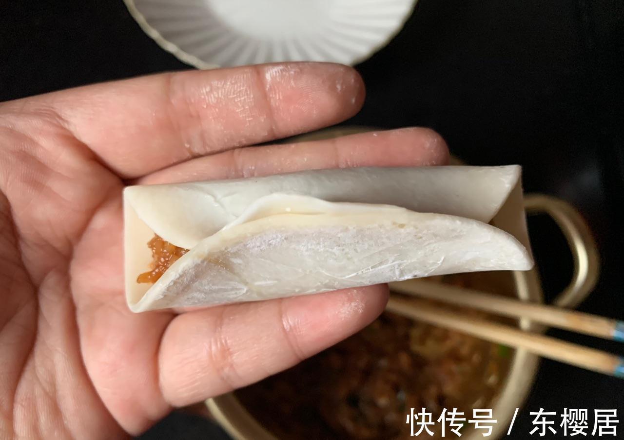 肉馅|自制鸡肉生煎锅贴,煎一煎就上桌,味道鲜美,做早餐正好