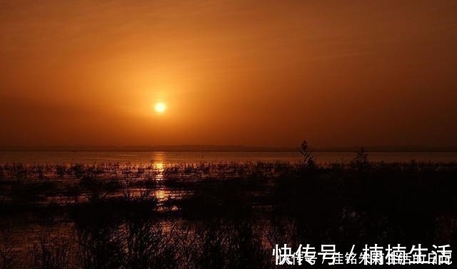 荆山@韩愈五十岁写的一首诗,短短四句波澜壮阔,畅快淋漓!