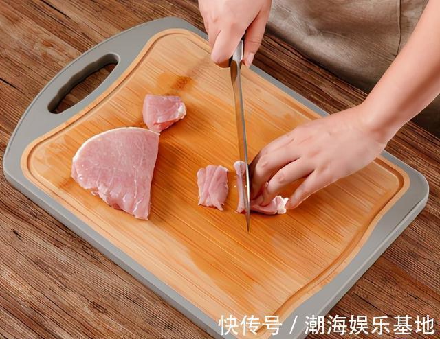 砧板|1岁幼童发烧呕吐,送医检查出娃体内存有活体!医生怒骂家长无知