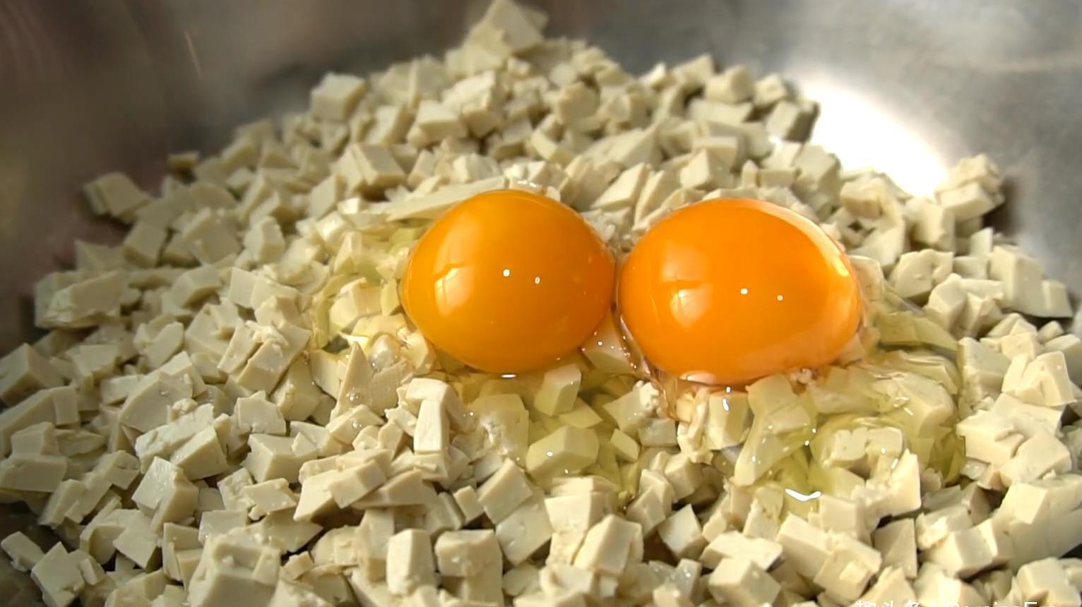 简单|白菜简单做,不发面不烫面,一折一卷就搞定,比包子还好吃!