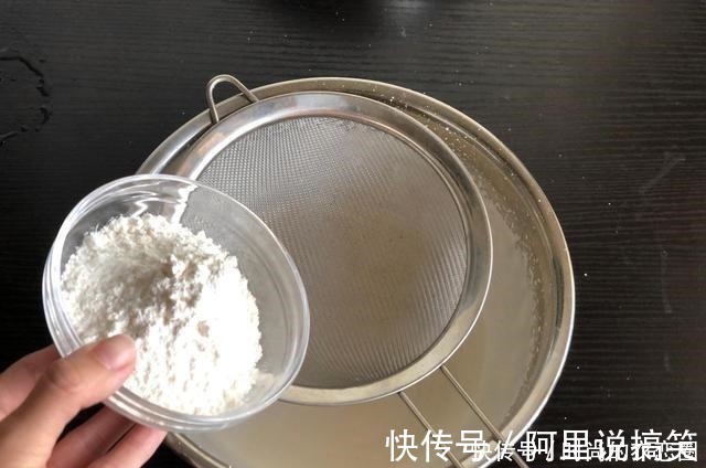 自用海绵蛋糕配方大公开,全蛋打发零失败,如戚风蛋糕般柔软绵密