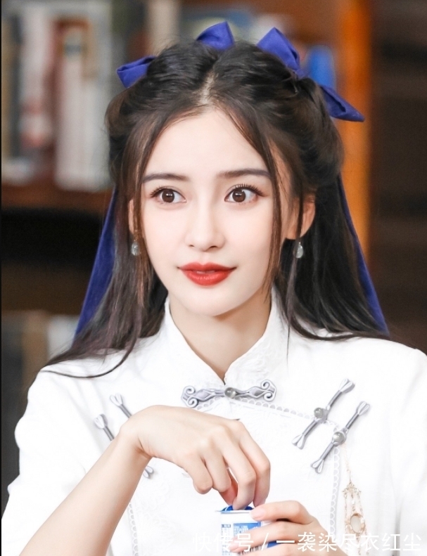 午飯|楊穎曬出中午午飯,午飯只剩下半碗炸醬面,遭遇粉絲瘋狂搶炸醬面