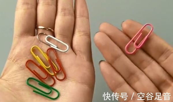 把回形针插在手机上,看到的都说聪明,解决了很多人都困扰的难题